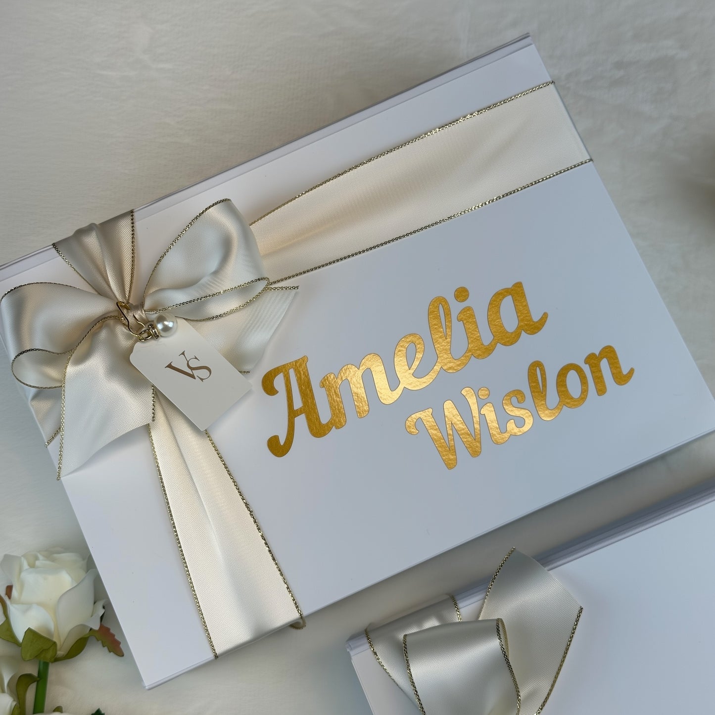 Velura Charm Box