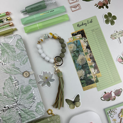 Green Ivy Box