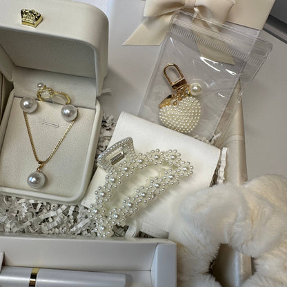 Velura Pearl Grace Box