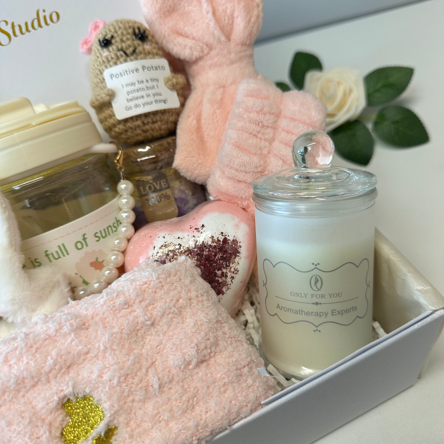 Velura Rose Cloud Box