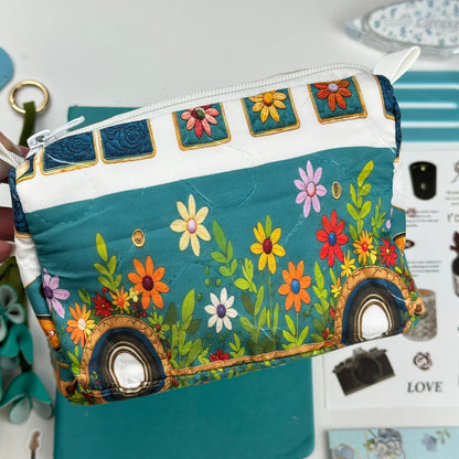Lagoon Bloom Box