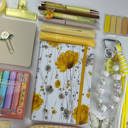 🌼 Golden Daisy Box