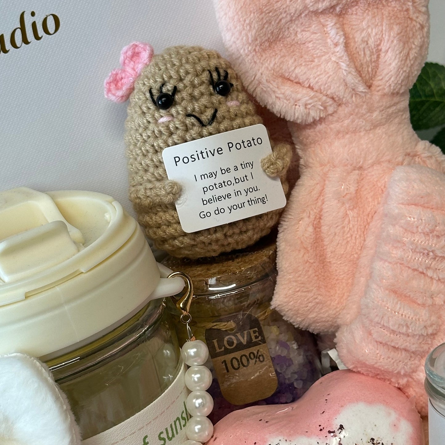 Velura Rose Cloud Box