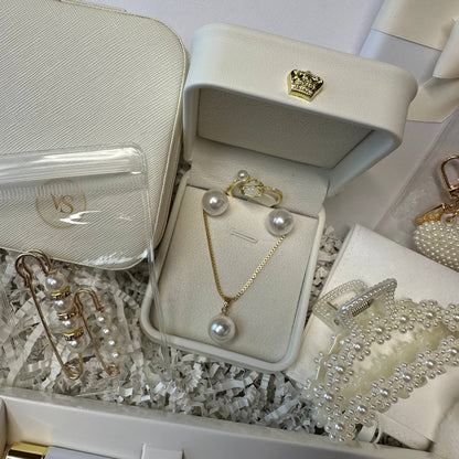 Velura Pearl Grace Box
