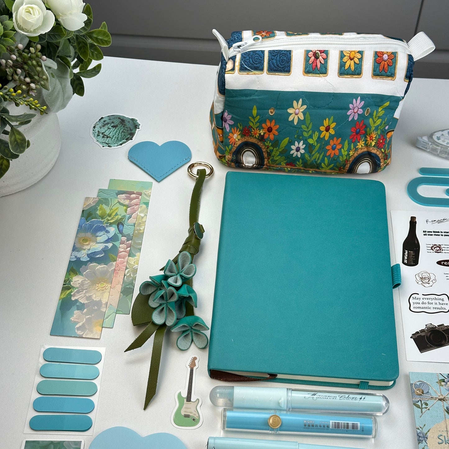 Lagoon Bloom Box